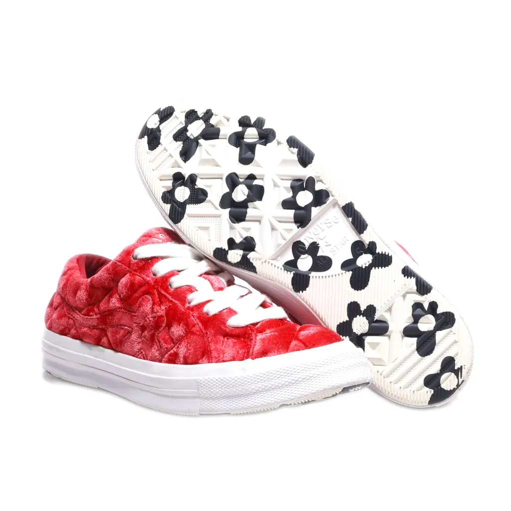 Converse Chuck Taylor All Star Low-Top Sneakers Fabric Red Colour For Women