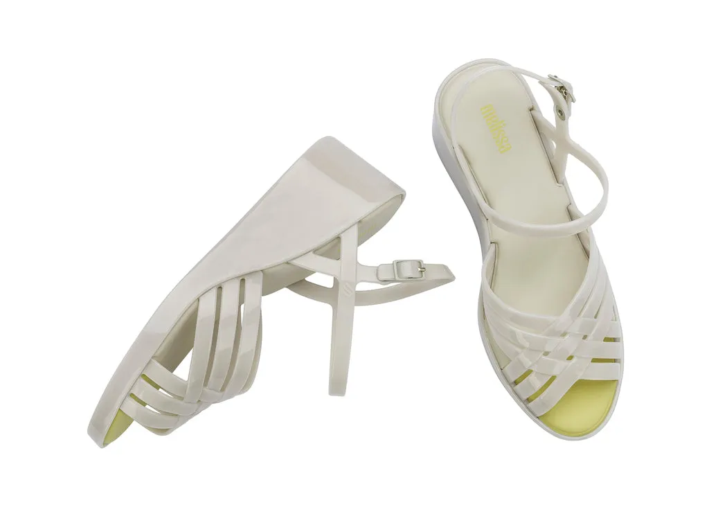 Flora Wedge AD