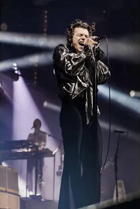 Harry Styles One Direction6