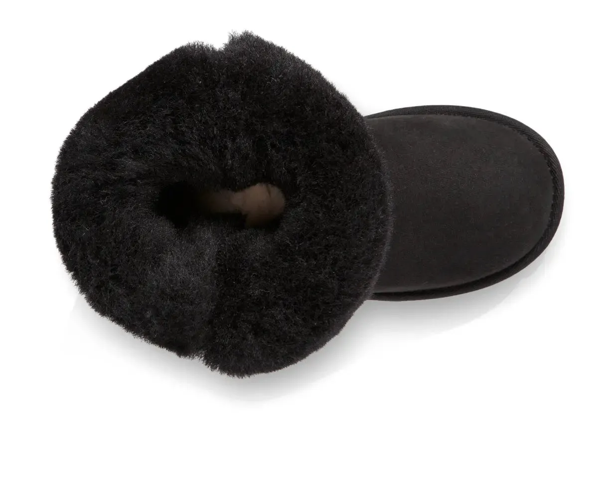 Kids’ UGG Bailey Button II – Cozy Sheepskin Boot with Versatile Style