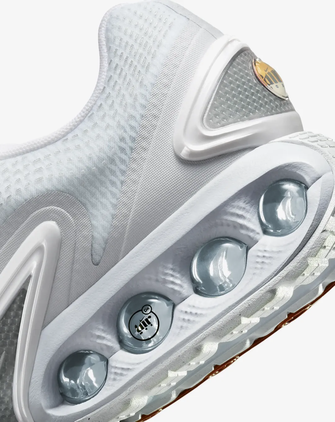 Nike Airmax DN ‘Triple White’ Sneakers