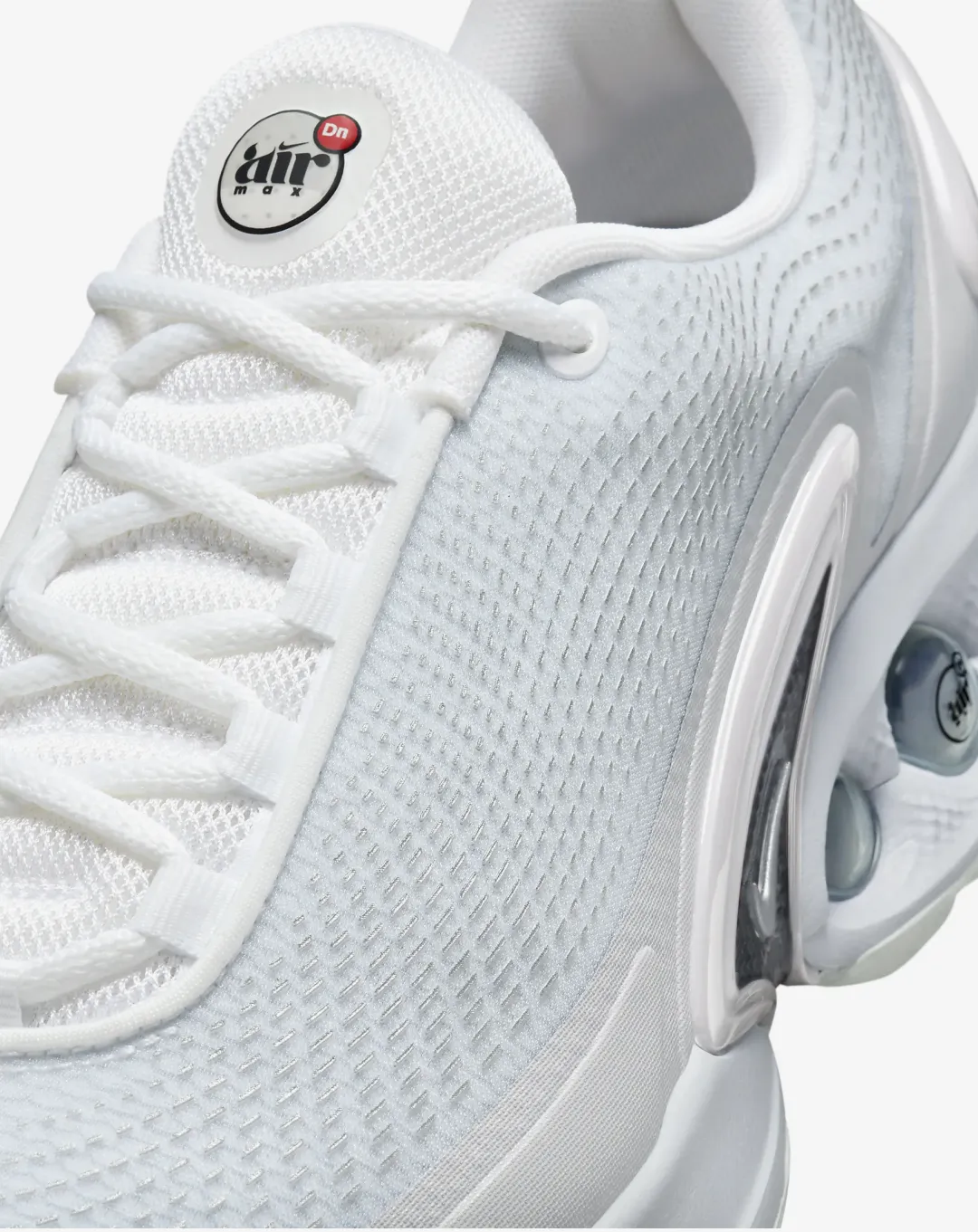 Nike Airmax DN ‘Triple White’ Sneakers