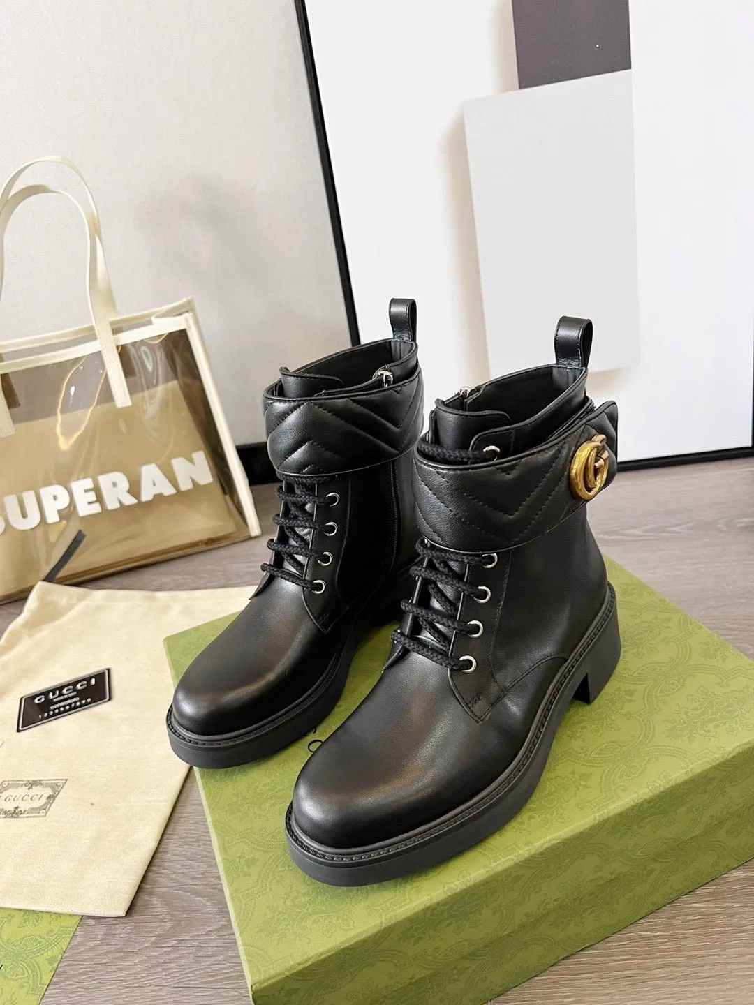 SE1096 GG Women's Ankle Boot with Double G /  Size5-11