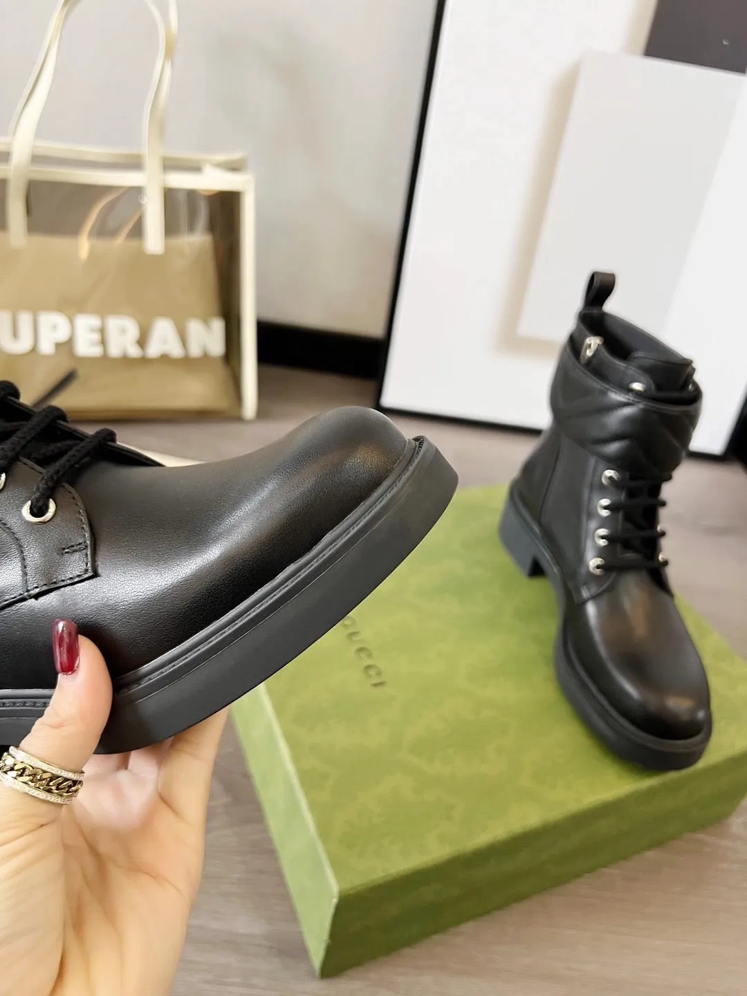 SE1096 GG Women's Ankle Boot with Double G /  Size5-11