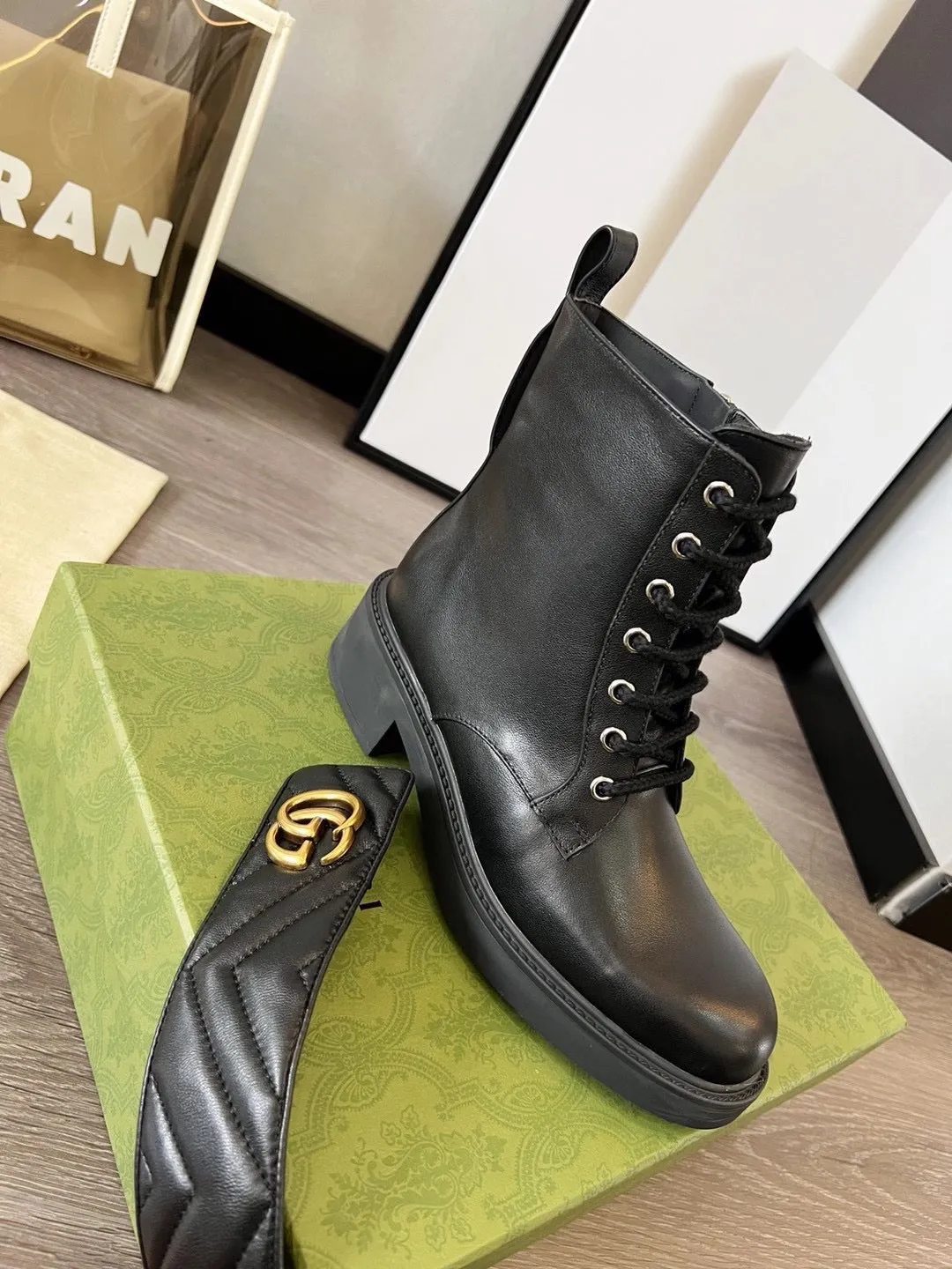 SE1096 GG Women's Ankle Boot with Double G /  Size5-11