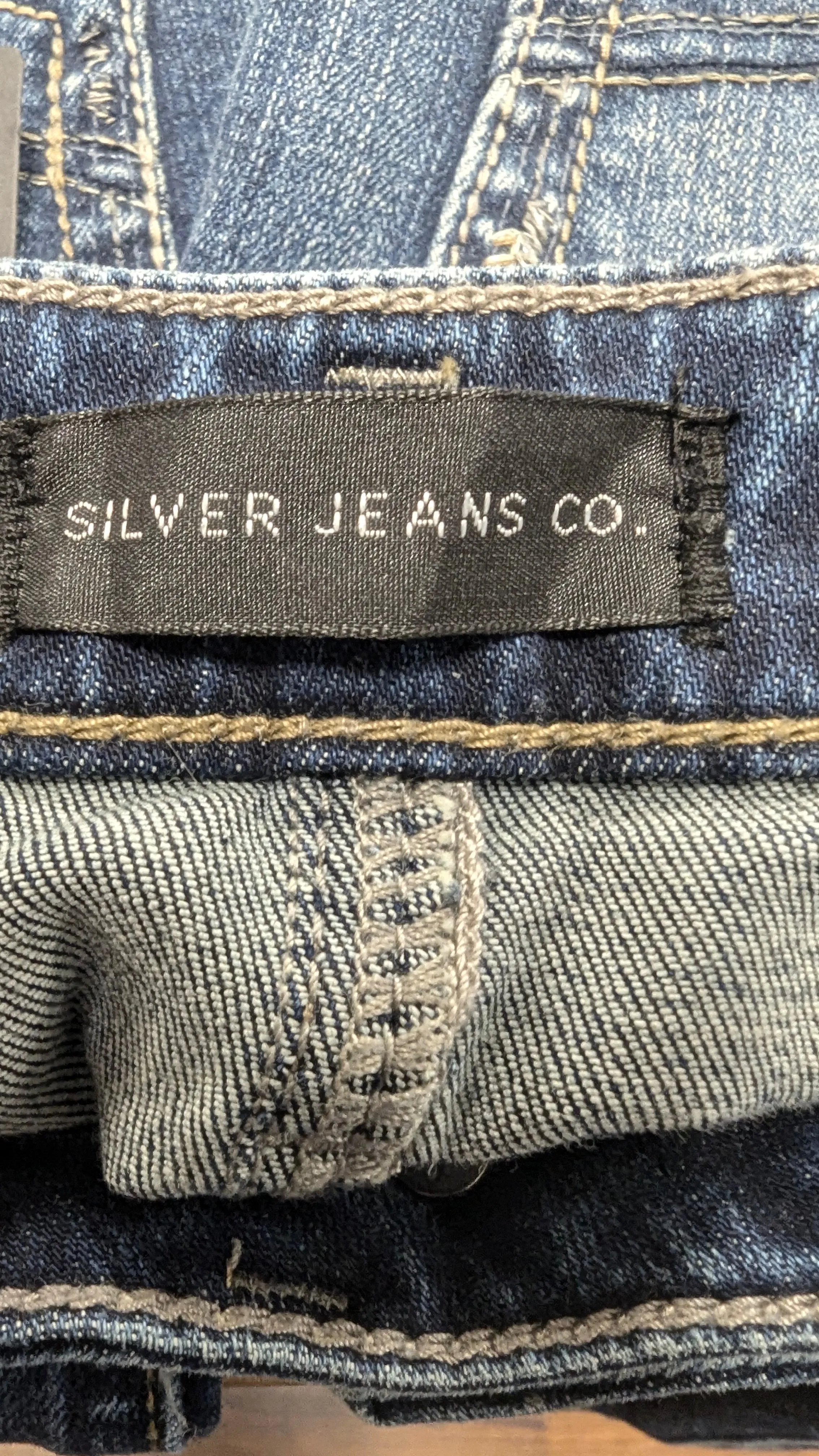 Tuesday Slim Boot Universal Fit Low Rise Slim Boot by Silver Jeans Co SZ: W24 L31
