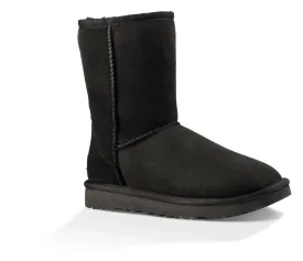 Women’s UGG Classic Short II – Timeless Comfort & Style