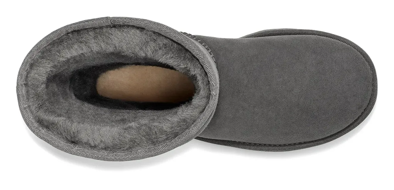 Women’s UGG Classic Tall II – Timeless Comfort & Style